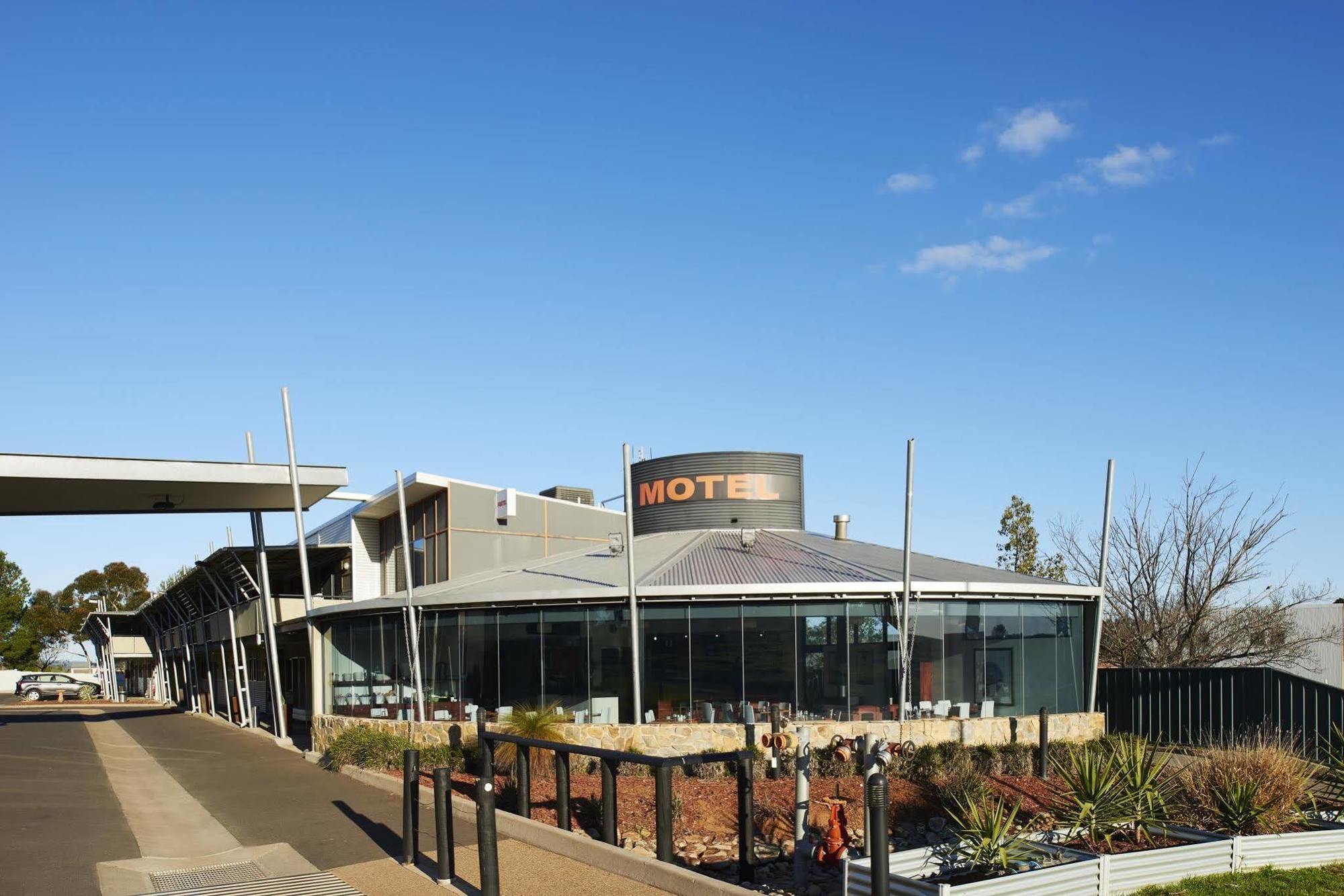 Station Motel Parkes Buitenkant foto